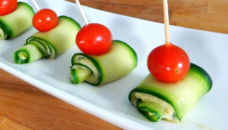 Канапе с огурцом