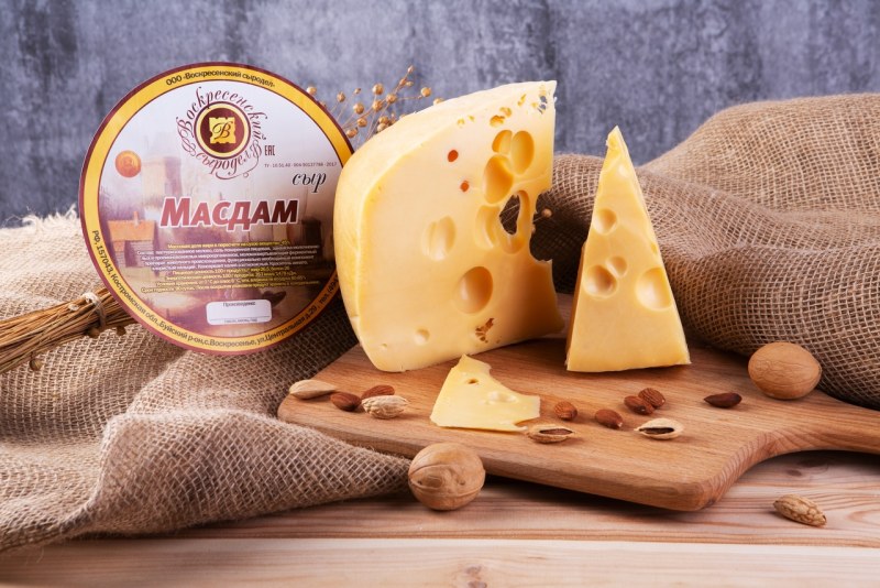 Сыр Маасдам 45% ТМ Верхнедвинский МЗ БЗМЖ, 1 кг