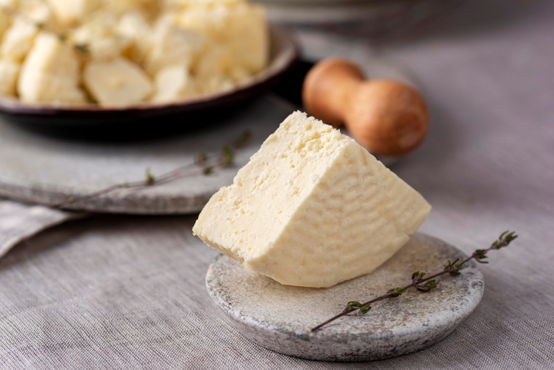 Молочные продукты на прозрачном фоне