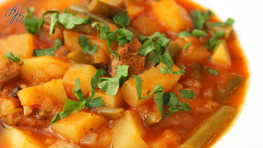 Тушёная картошка с мясом