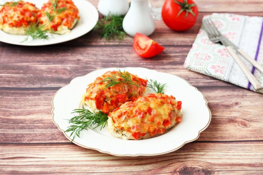 Куриное филе запеченное с овощами