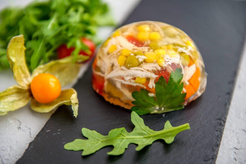 Заливное из курицы