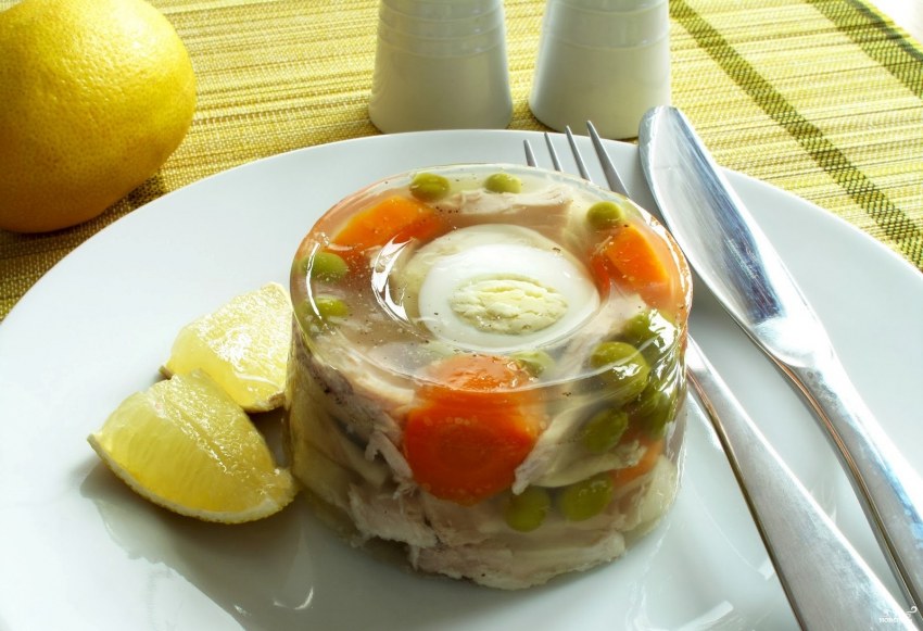 Рыбное заливное мраморное