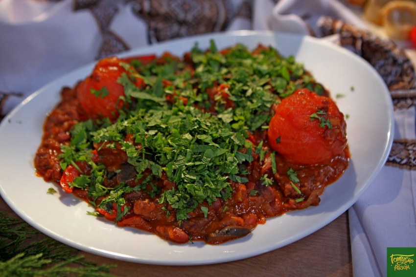 Ягненок с овощами и кускусом