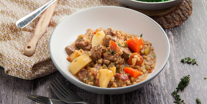 Перловка с тушеными овощами