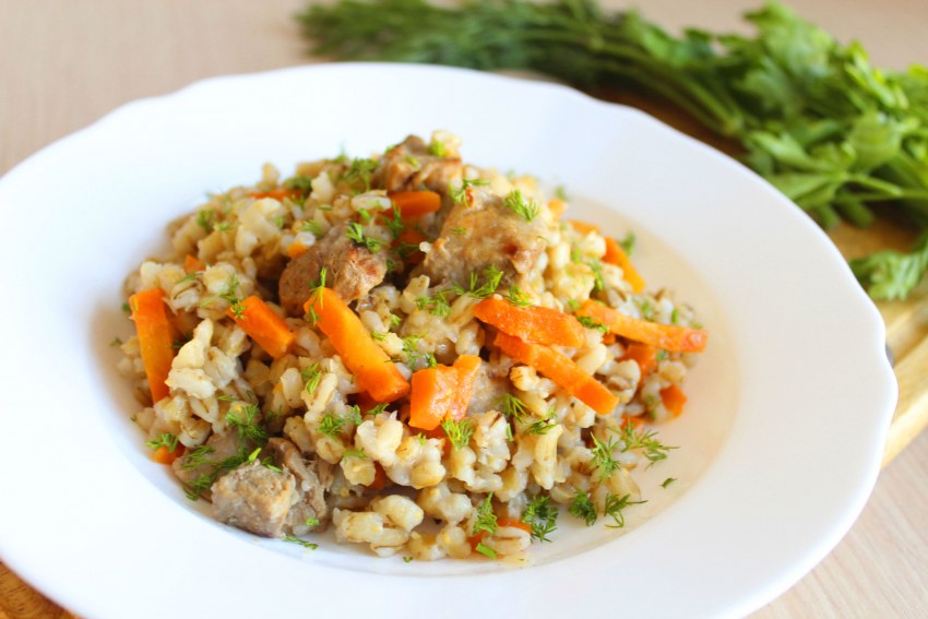 Перловка с мясом