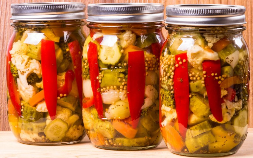 . Консервация Пикули ассорти овощное