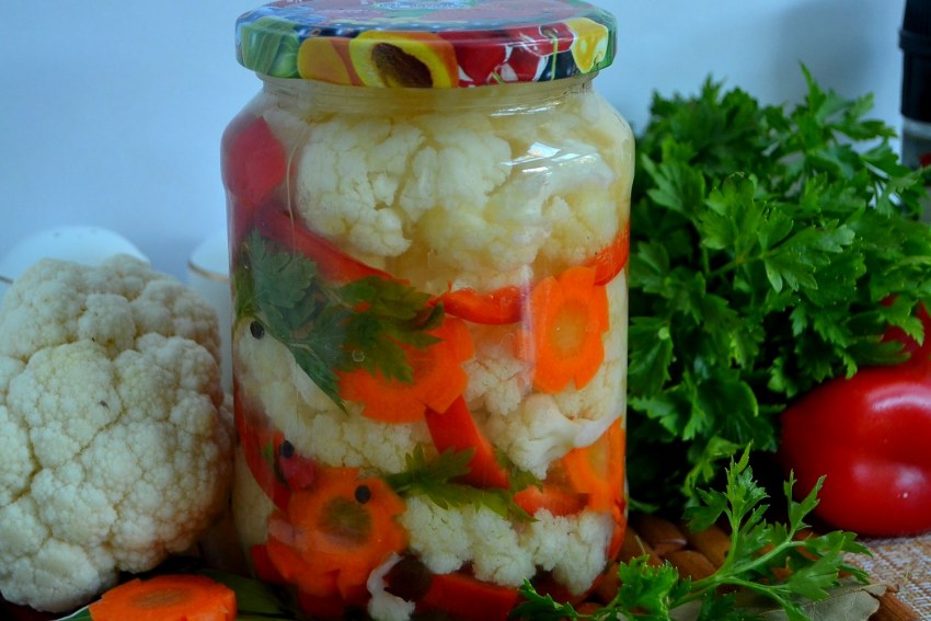 Салат на зиму овощи с мясом