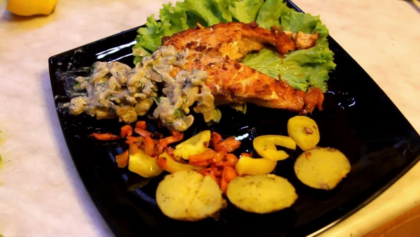 Жареная рыба с овощами