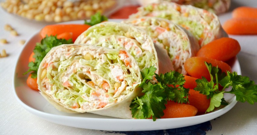 Закуска из лаваша с курицей