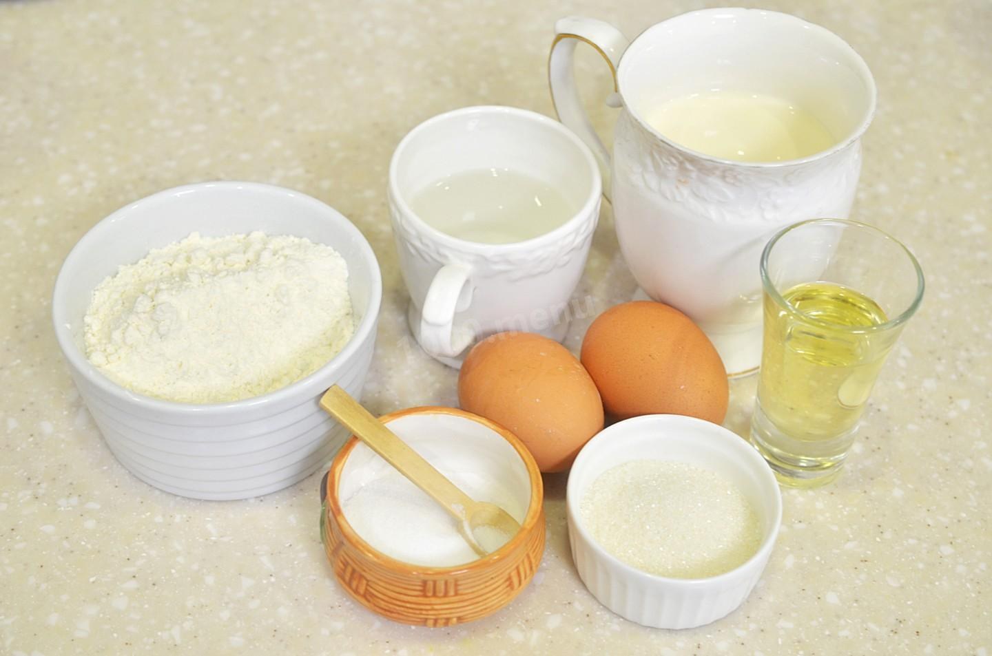 Крем молоко яйцо сахар масло мука. Молоко и яйца. Мука молоко яйца сахар. Блины молоко яйца мука. Молоко сахар масло.