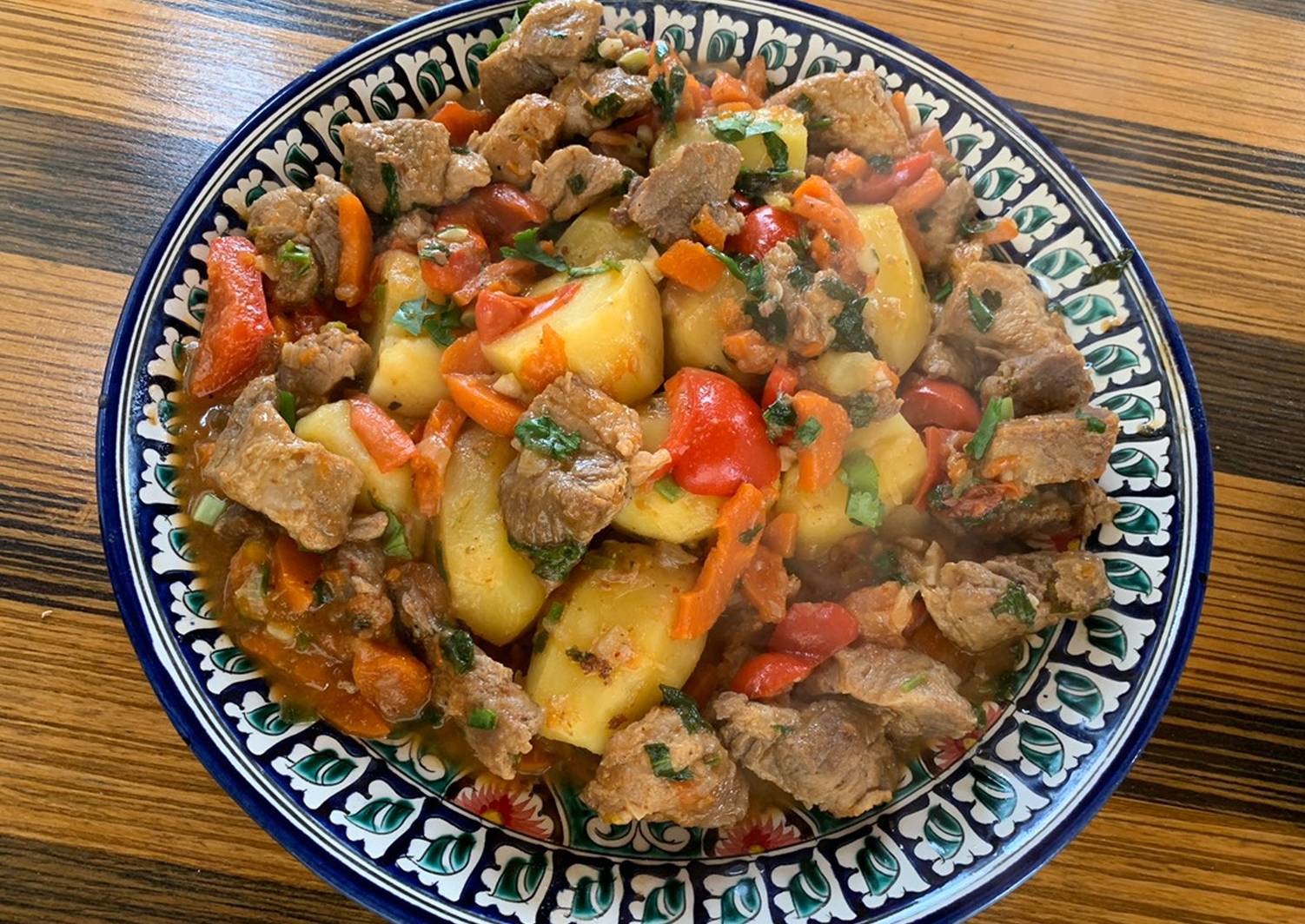 Мясо с овощами с картошкой в казане рецепт с фото