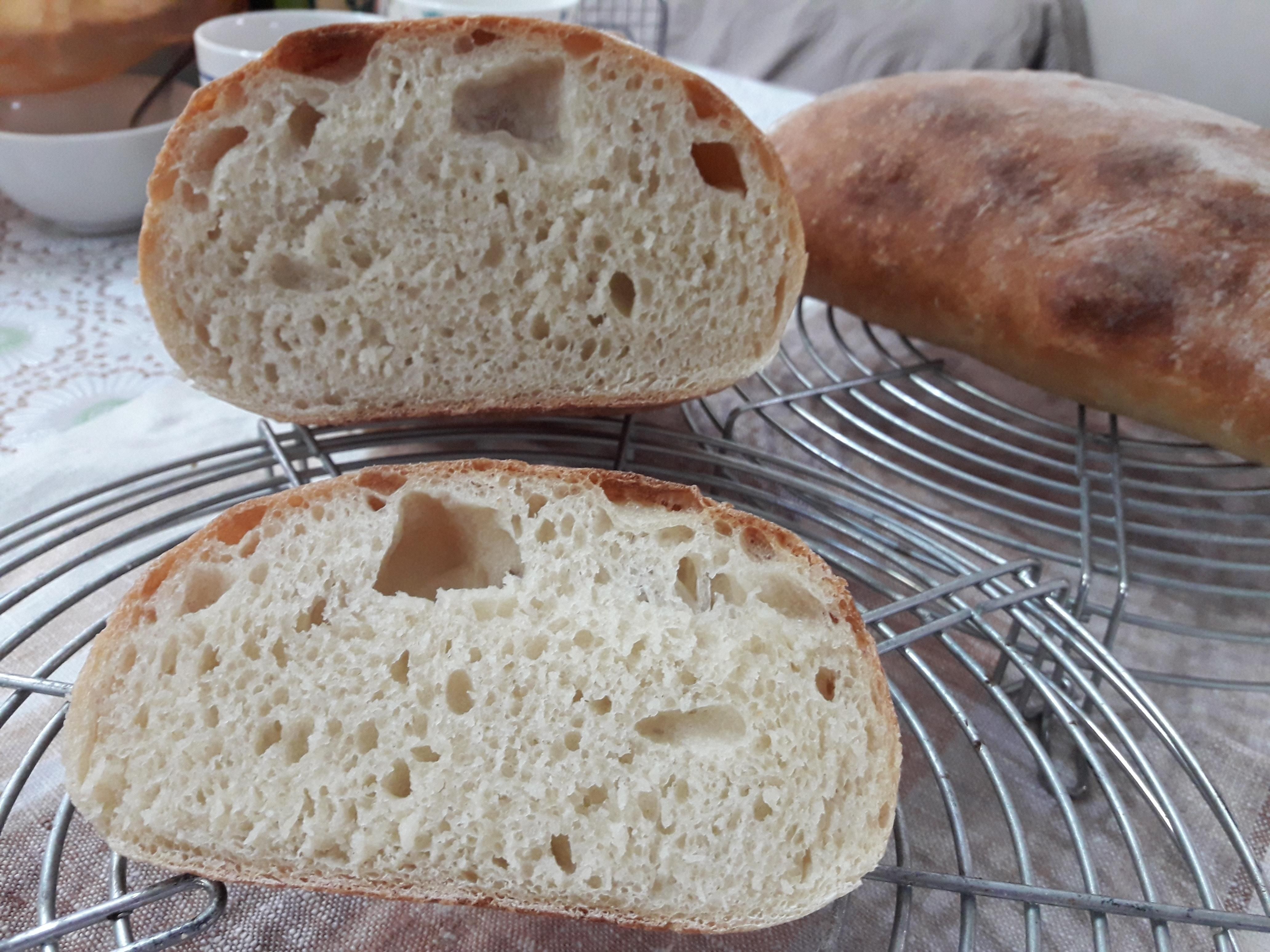 Итальянский хлеб рецепты. Чиабатта. Итальянский хлеб чиабатта. Итальянский хлеб Серато. Хлеб итальянский чиабатта 500г.
