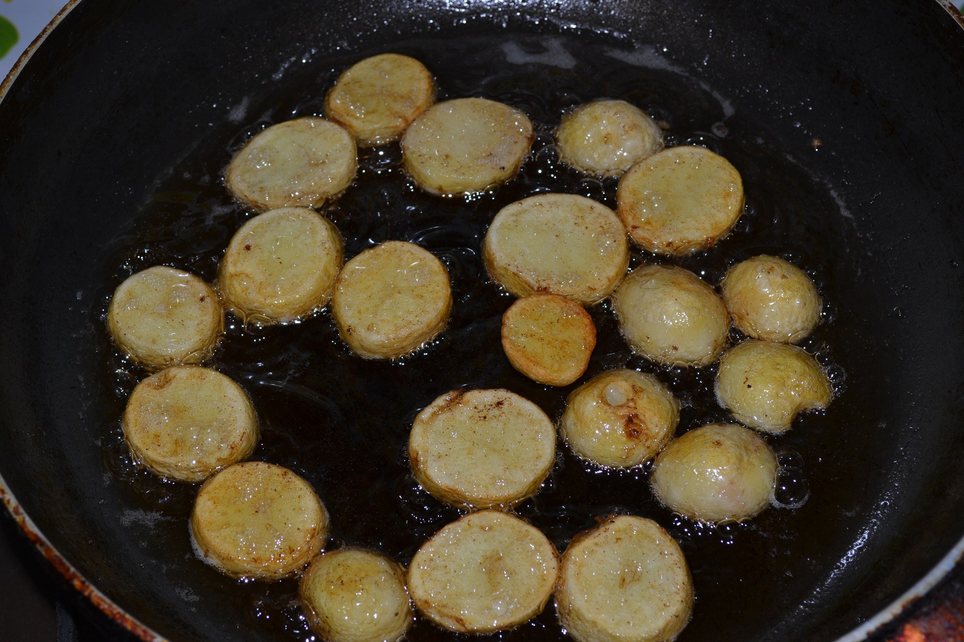 Молодая картошка на топленом масле. Жарим на топленом масле. Жарят ли на топленом масле