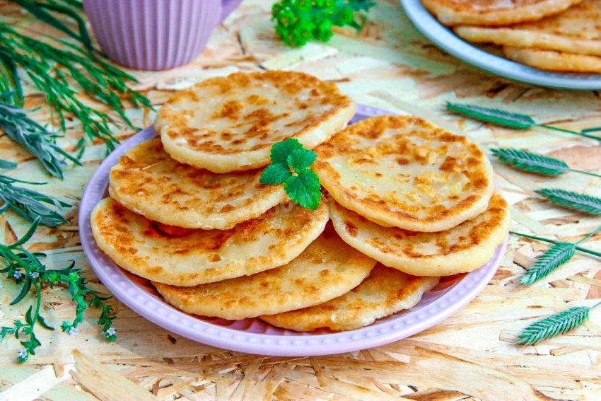 Сырная лепешка