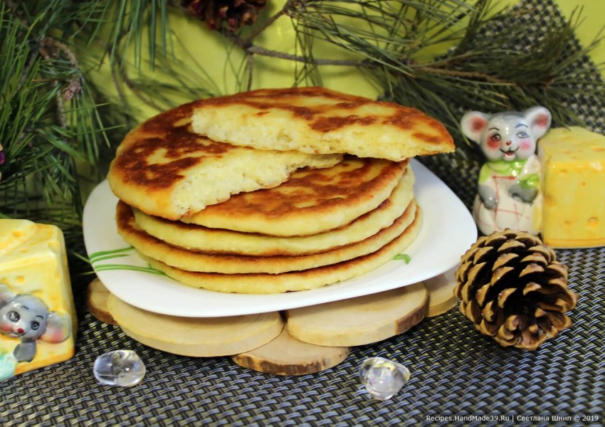 Лепешка с ветчиной и сыром