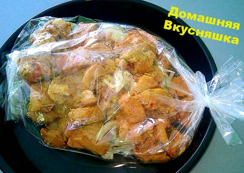 Шашлык в духовке в рукаве