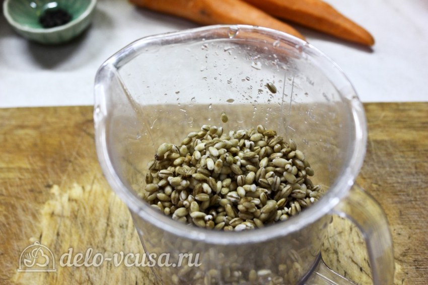 Каша перловая с мясом фон