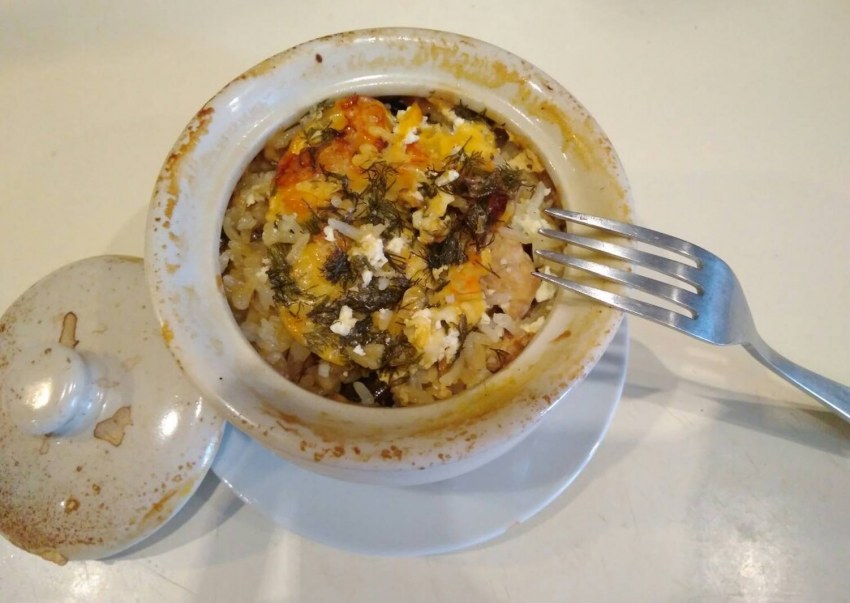 Перловка с мясом в горшочке