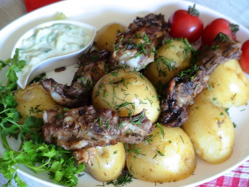 Фрукт с ребрами