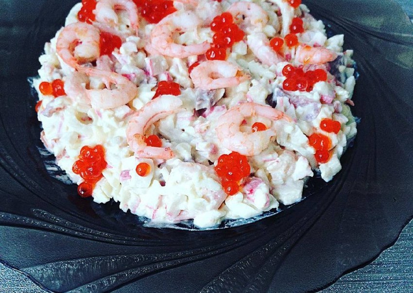 Салат с манго и камамбером
