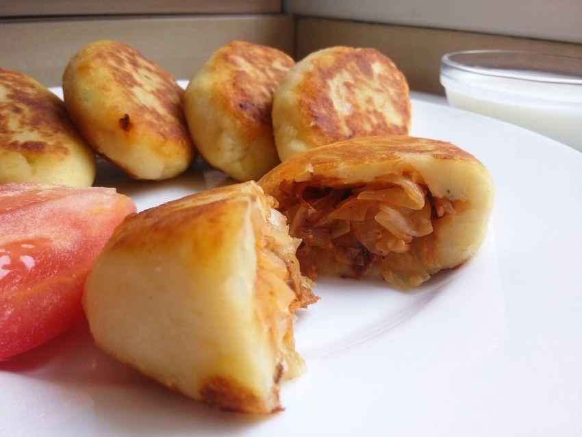 Картофельные зразы с капустой