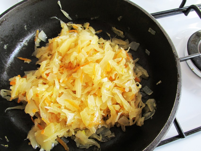 Салат из капусты с грибами