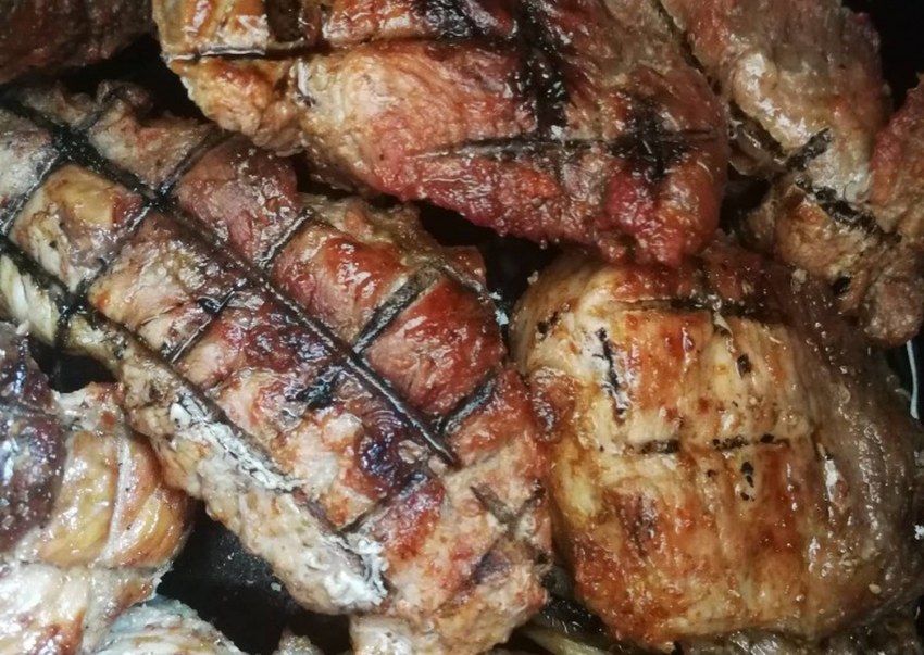 Шашлык из свиной шейки маринованный