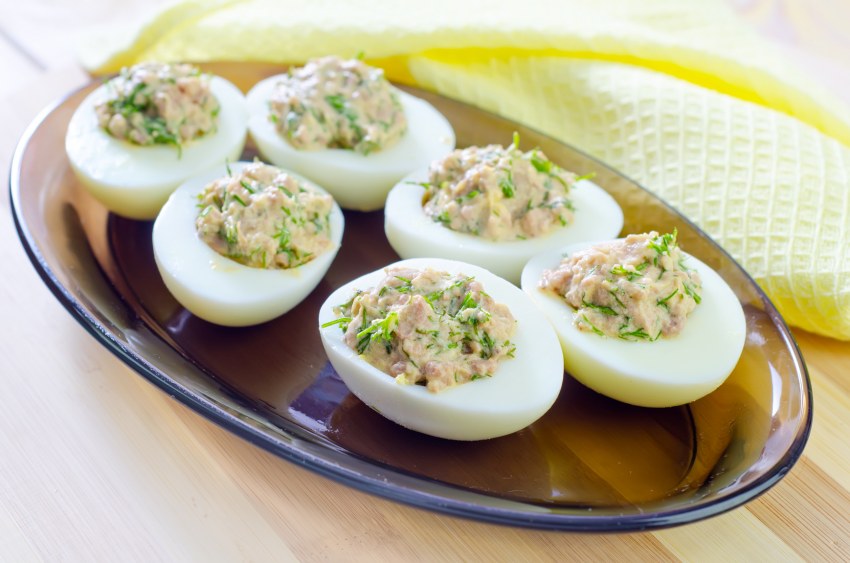 Яйца фаршированные печенью трески