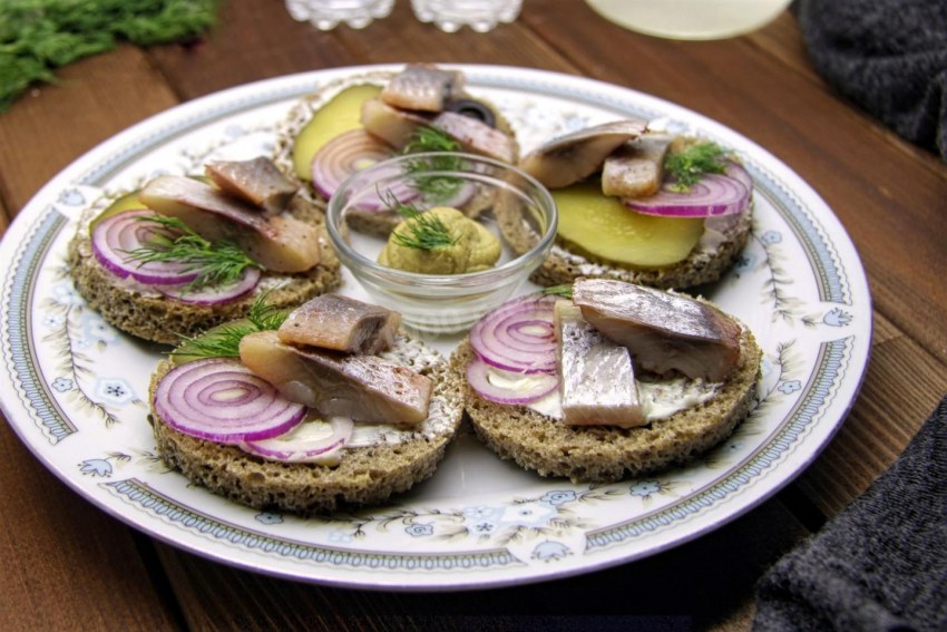 Канапе с патиссонами