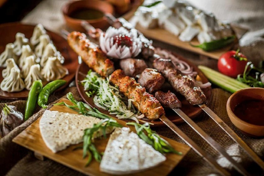 Грузинская кухня хинкали шашлык