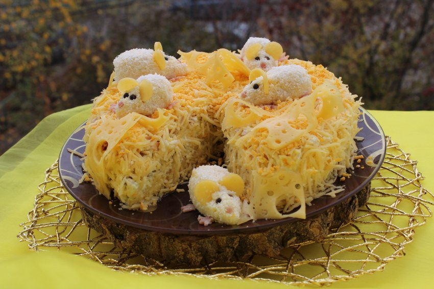 Салат с цыпленком и грибами