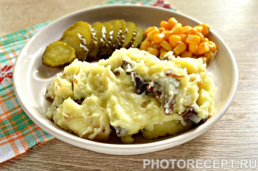 Грузинский суп пюре с орехами и грибами
