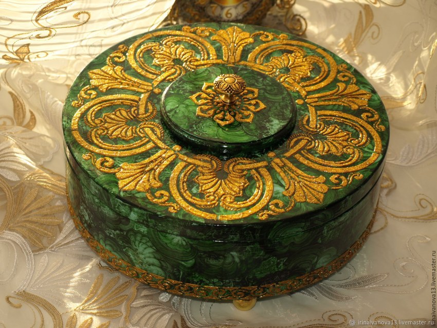 Малахитовая шкатулка большая