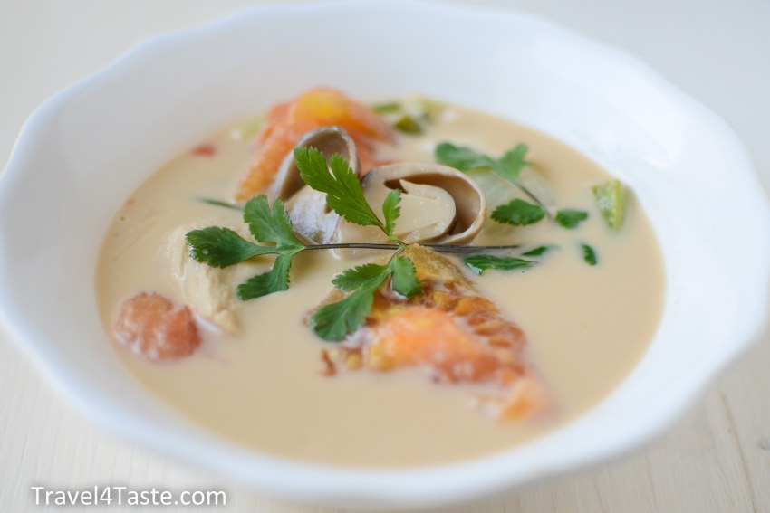 Крем суп карри с курицей