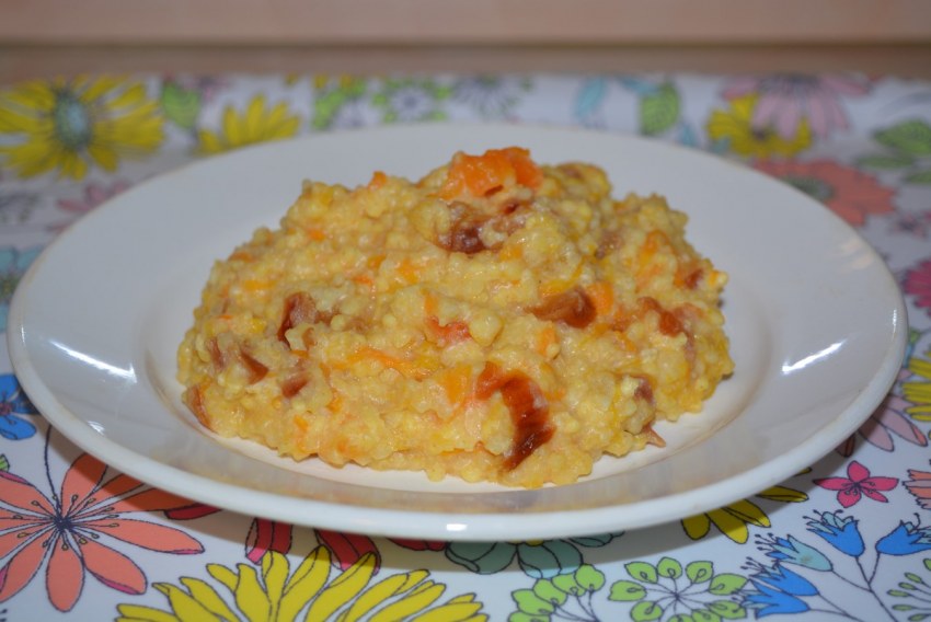 Пшенная каша с тыквой и сухофруктами