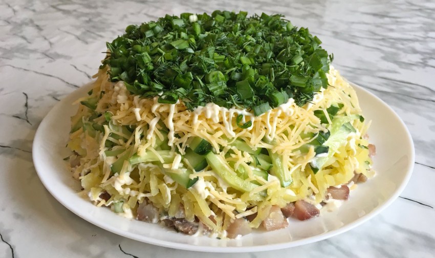Салат селедки с молоком