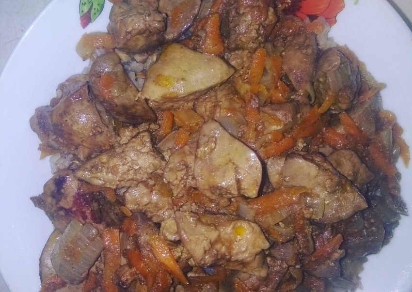Печень с луком и морковью
