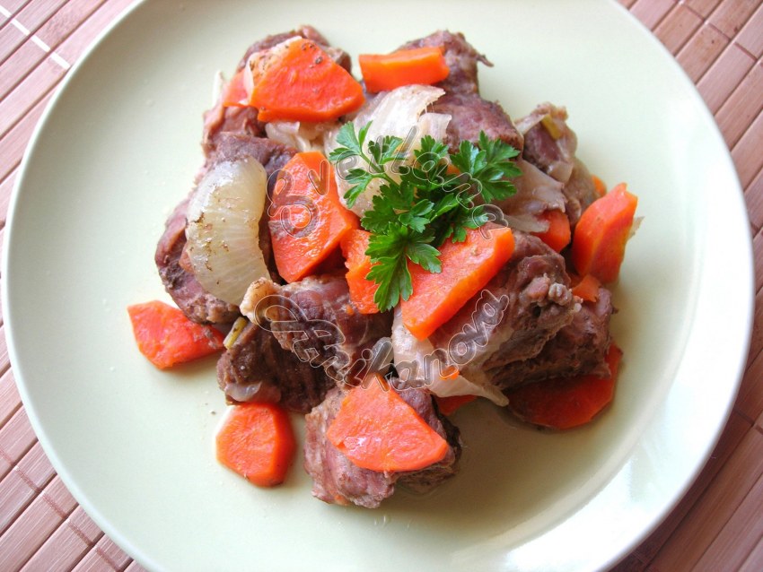 Жаркое из курицы с картошкой на сковороде