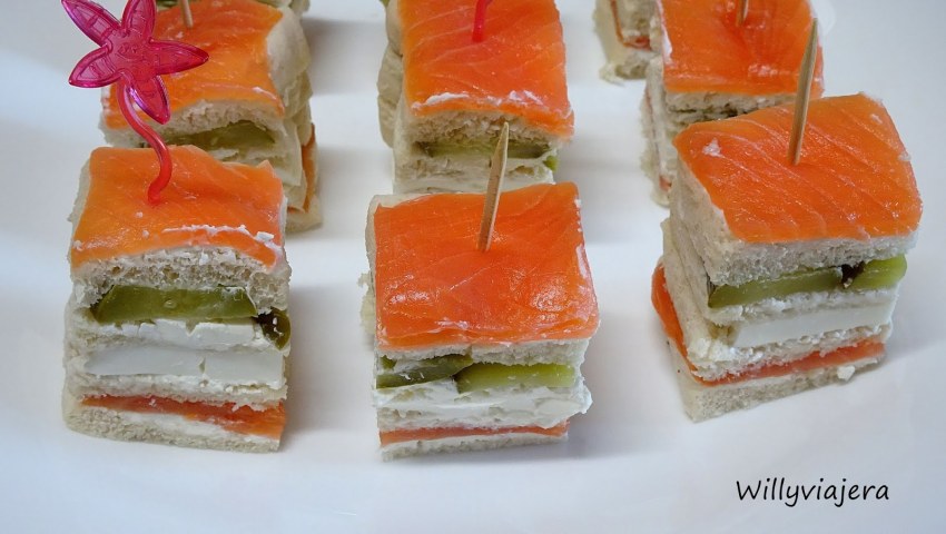 Шпажки с красной рыбой