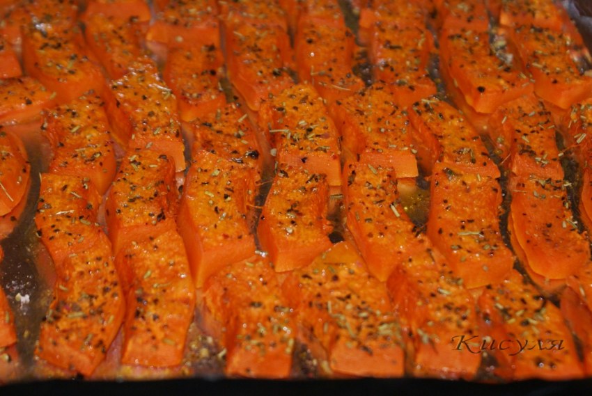 Тыква в духовке кусочками