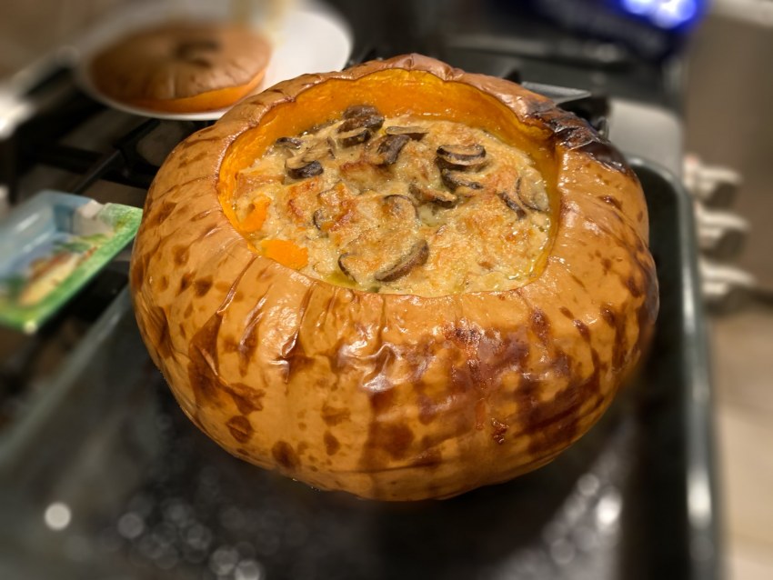 Курица в тыкве запеченная в духовке
