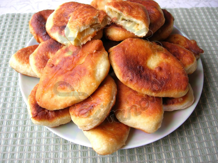 Красивые жареные пирожки
