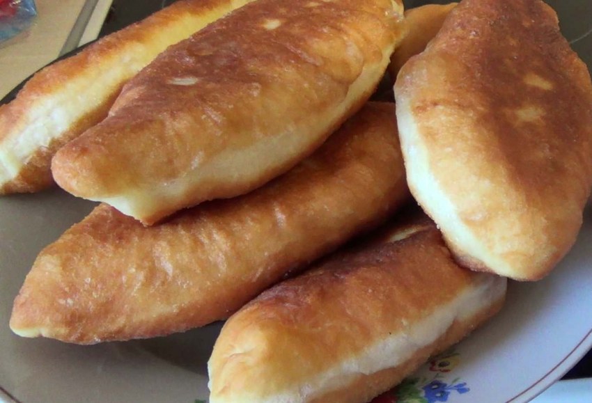 Пирожки с картошкой жареные на сковороде