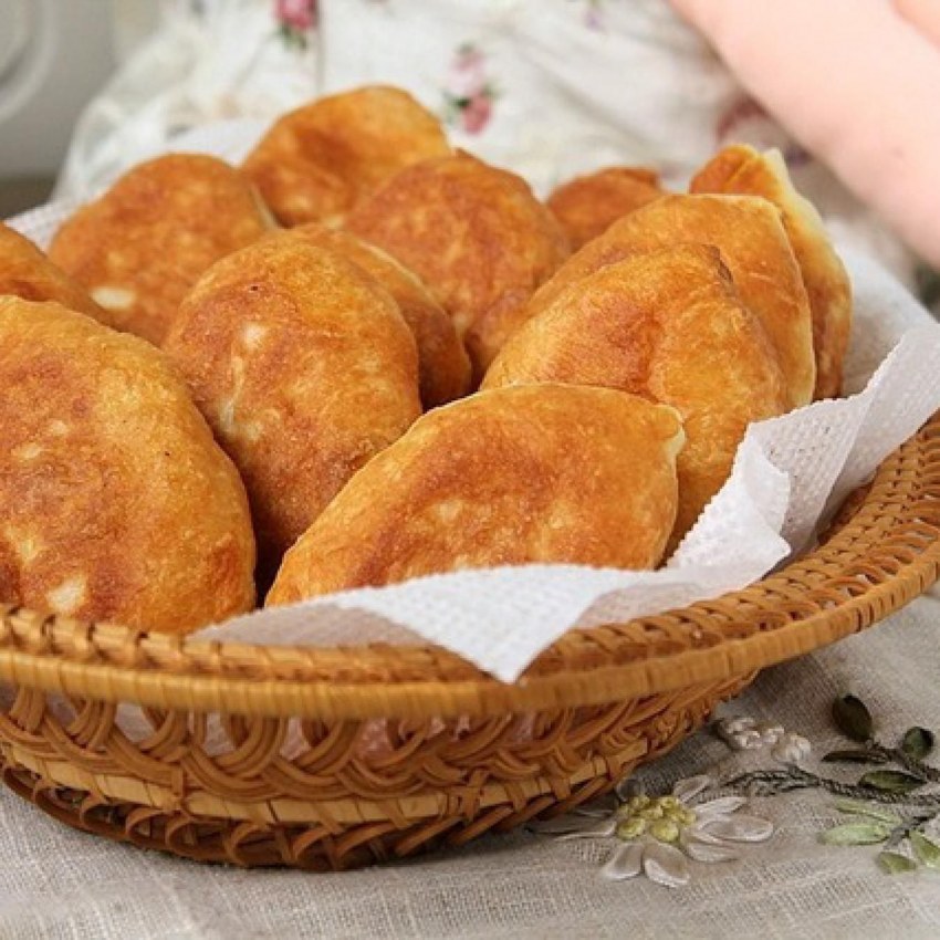 Пирожки жареные