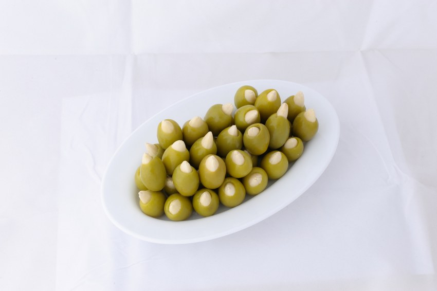 Маринованные оливки