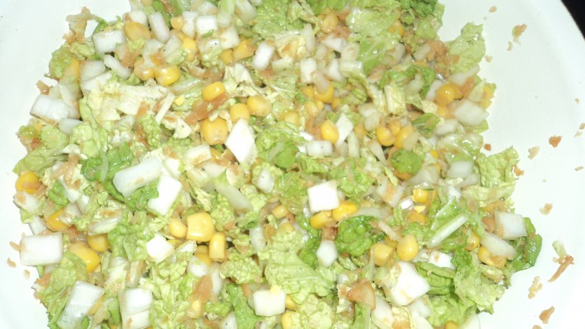 Салат из кукурузы