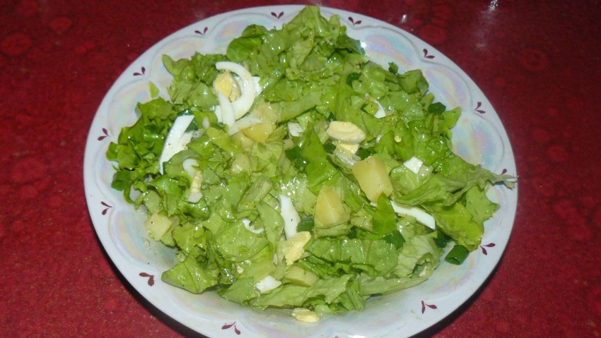 Салат из яичного белка