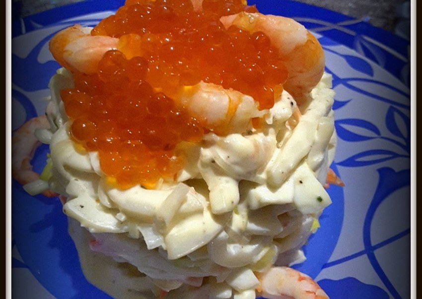 Салат с красной икрой