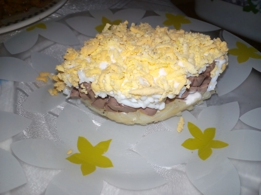 Салат белый кролик